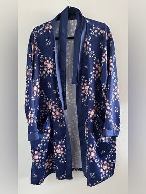 Morgan Lane Navy Floral Satin Robe